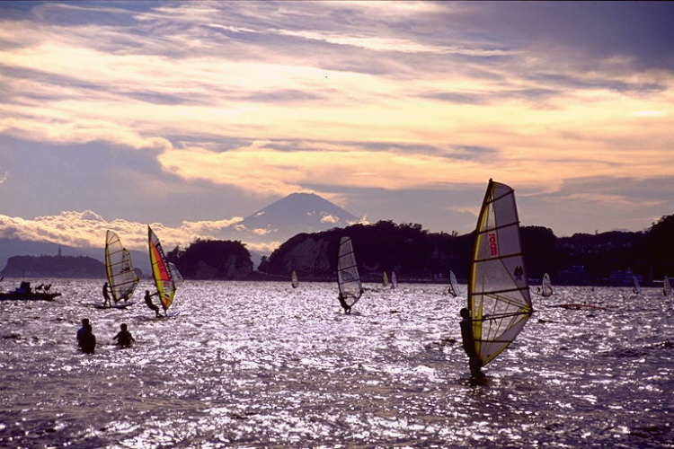 �E�N���b�N�F�摜����荞�ނƂ����ł��܂��B���N���b�N�F�g�b�v�y�[�W�ɖ߂�