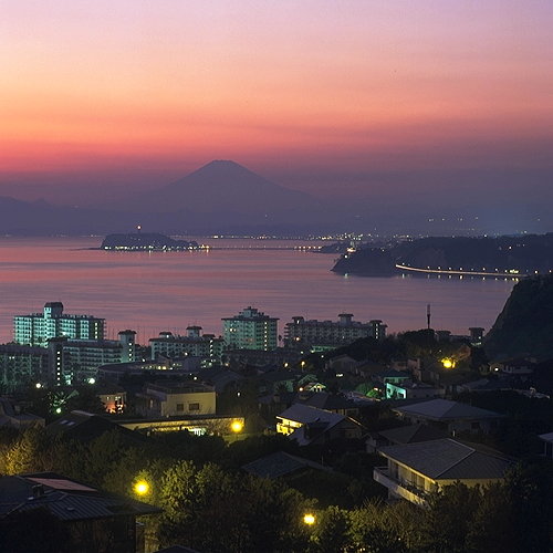 ���N���b�N�F�g�b�v�y�[�W�ɖ߂�A�E�N���b�N�F�摜����荞�ނƂ����ł��܂�