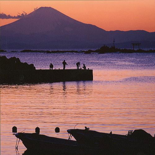 ���N���b�N�F�g�b�v�y�[�W�ɖ߂�A�E�N���b�N�F�摜����荞�ނƂ����ł��܂�