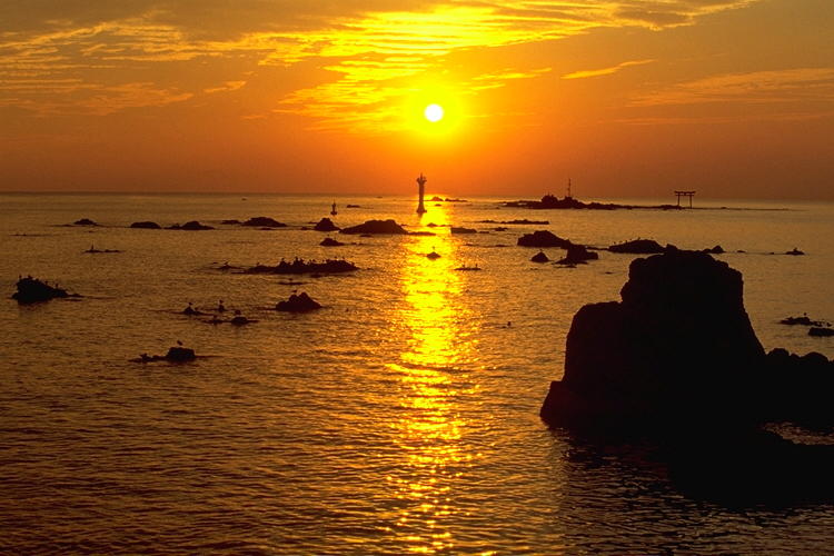 ���N���b�N�F�g�b�v�y�[�W�ɖ߂�A�E�N���b�N�F�摜����荞�ނƂ����ł��܂�