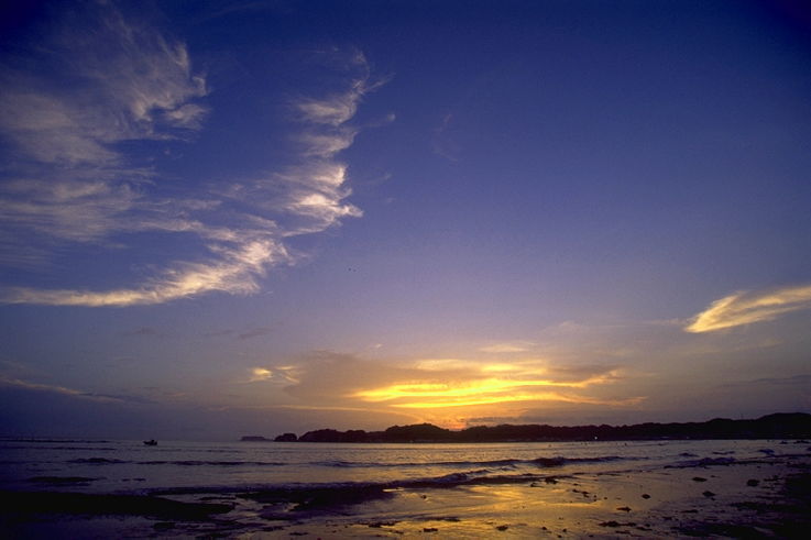 ���N���b�N�F�g�b�v�y�[�W�ɖ߂�A�E�N���b�N�F�摜����荞�ނƂ����ł��܂�