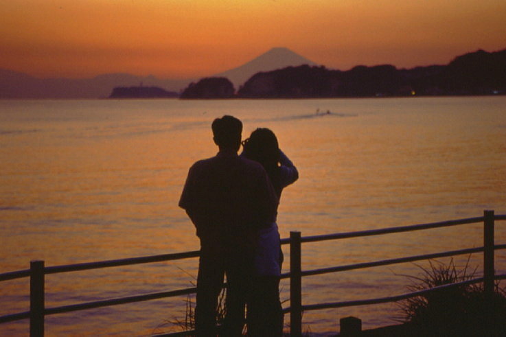 ���N���b�N�F�g�b�v�y�[�W�ɖ߂�A�E�N���b�N�F�摜����荞�ނƂ����ł��܂�