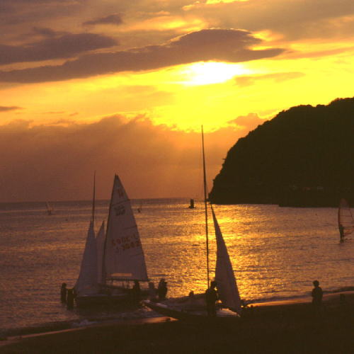 ���N���b�N�F�g�b�v�y�[�W�ɖ߂�A�E�N���b�N�F�摜����荞�ނƂ����ł��܂�