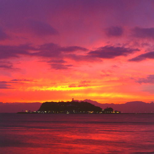 ���N���b�N�F�g�b�v�y�[�W�ɖ߂�A�E�N���b�N�F�摜����荞�ނƂ����ł��܂�